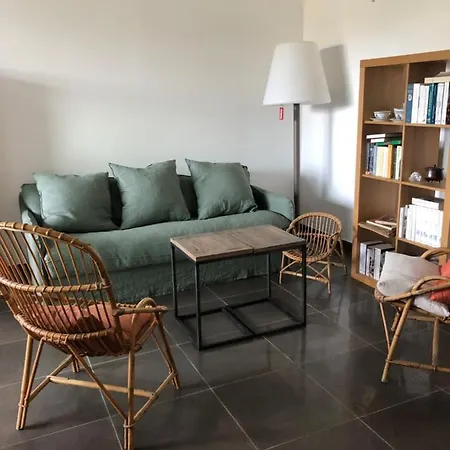Apartment T3 A 2mn De La *